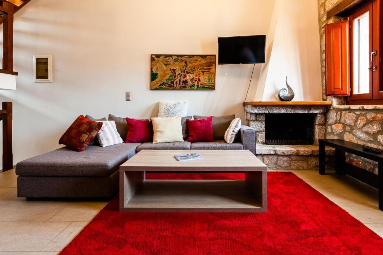 Parálion Ástros Stone Villas Dukes מראה חיצוני תמונה