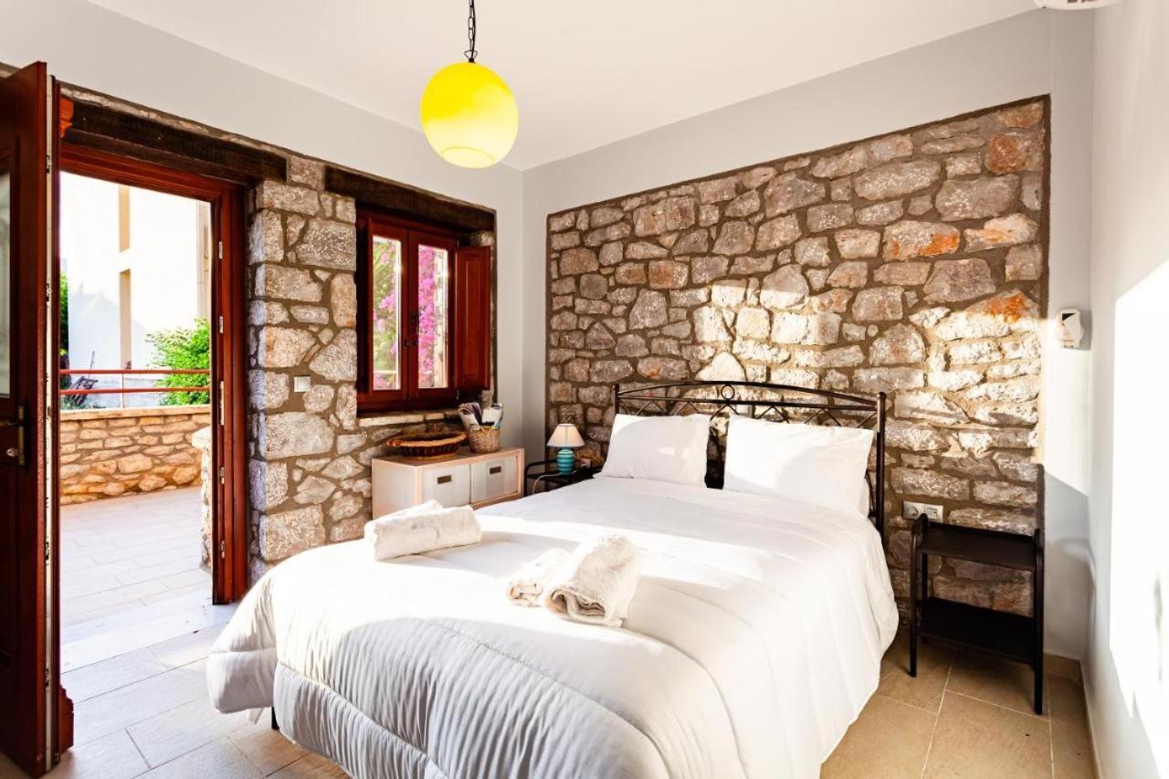 Parálion Ástros Stone Villas Dukes מראה חיצוני תמונה